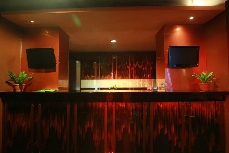 Sparks Hotel