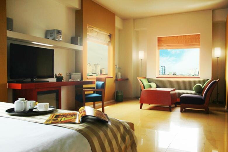 Sparks Hotel