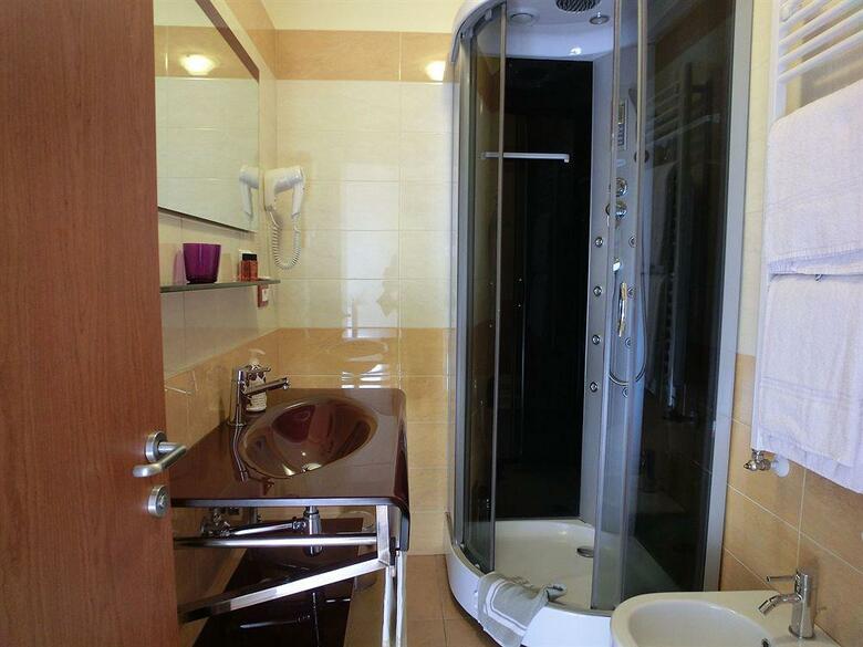 Hotel Ester