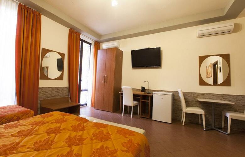 Hotel Ester