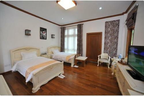 Hotel Myitkyina Palm Spring Resort