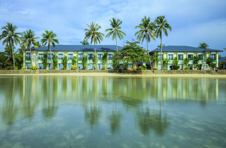 Hotel Microtel By Wyndham Puerto Princesa