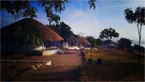 Hotel Kutch Safari Lodge