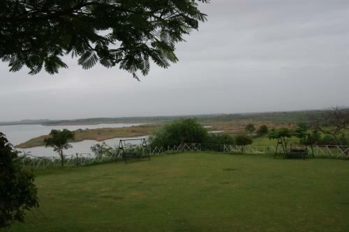 Hotel Kutch Safari Lodge