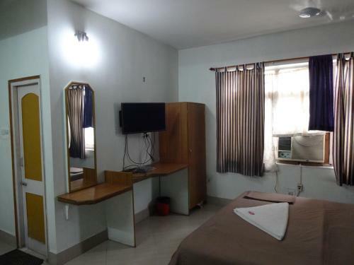 Ajatsatru Hotel