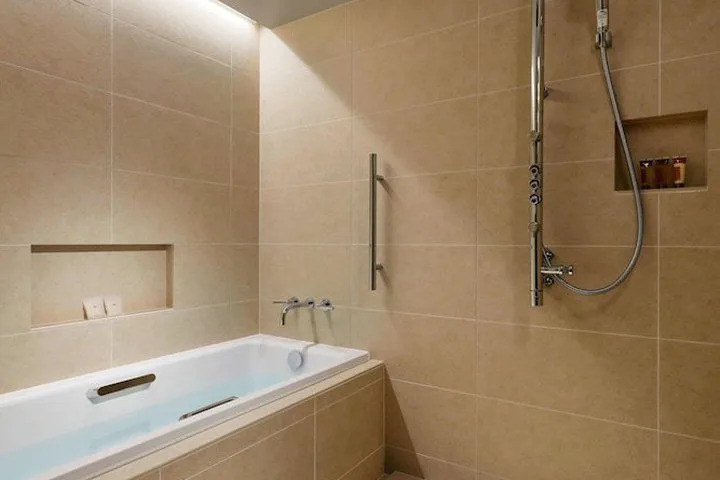 Hotel Yokohama Bay Sheraton  Towers