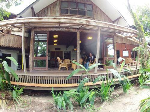 Hostal Bukit Raya Guesthouse