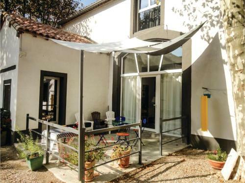 Holiday Home Narbonne With A Hot Tub 05