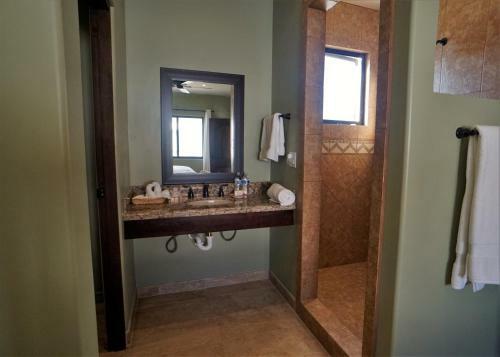 Posada Cerritos Beach Inn