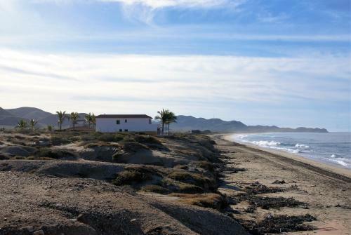 Posada Cerritos Beach Inn