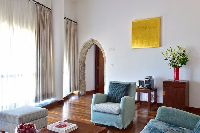 Hotel Pousada Alc�cer Do Sal - D.alfonso II