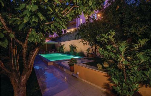 Three-bedroom Apartment Mokosica With Sea View 08