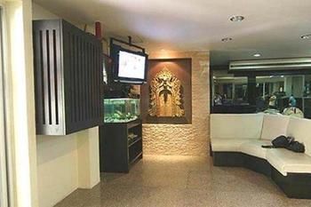 Hotel Pinnacle Sukhumvit Inn