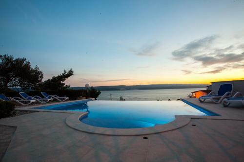Apartments Lovic