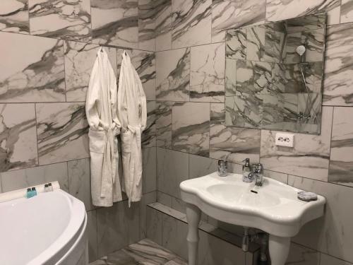 Homesuites Hotel