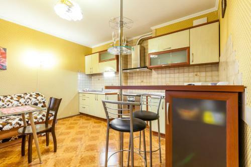 Near Airport Apartments
