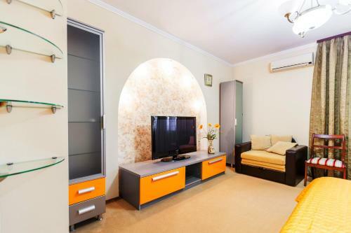 Near Airport Apartments