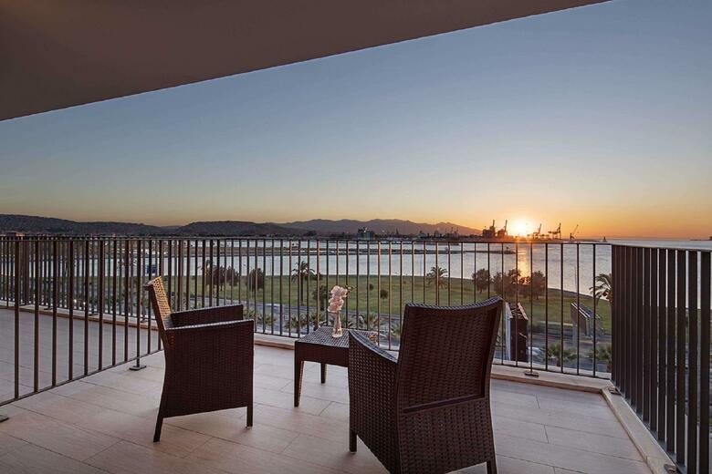 Hotel Hilton Garden Inn Izmir Bayrakli