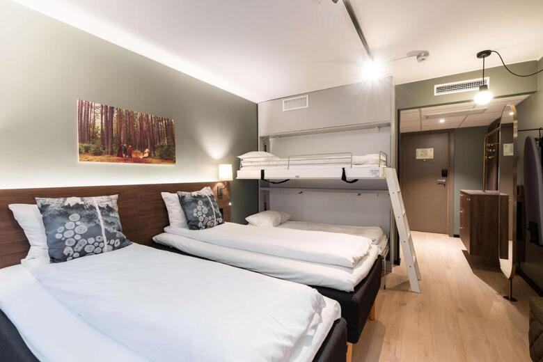 Hotel Rica Hell