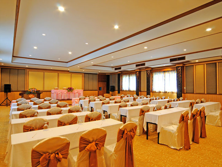 Hotel Phala Cliff Beach Resort