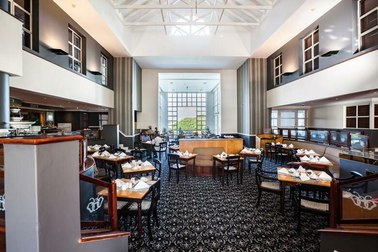 Hotel City Lodge Grandwest
