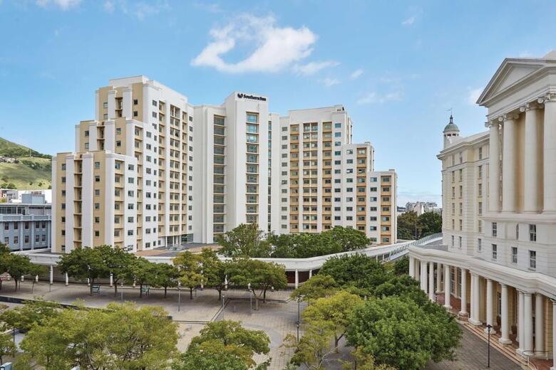 Hotel Southern Sun Waterfront