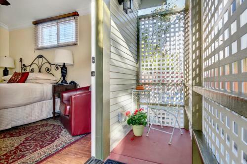 Hillcrest House Bed & Breakfast