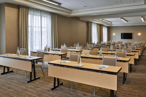 Hotel Four Points By Sheraton Fargo Medical Center