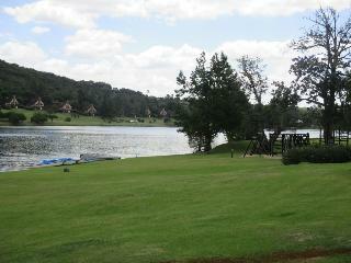 Hotel Pine Lake Inn