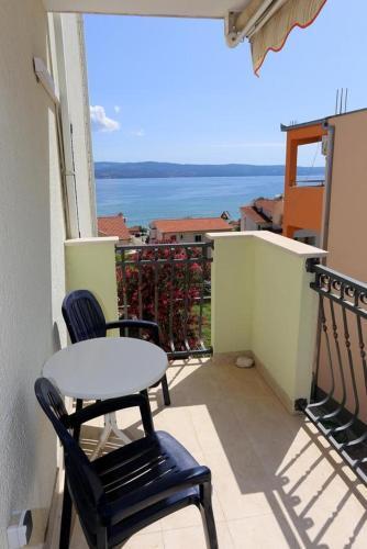 Hostal Apartments And Rooms With Parking Space Duce (Omis) - 10303
