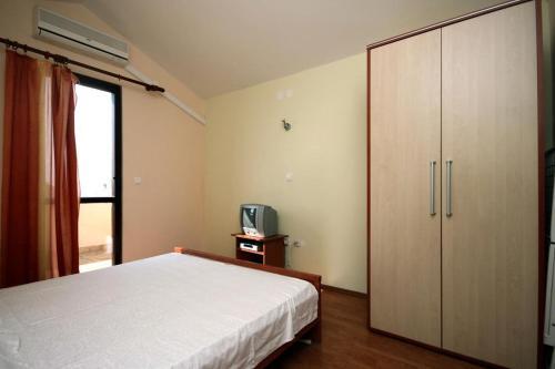 Apartments By The Sea Duce (omis) - 4852