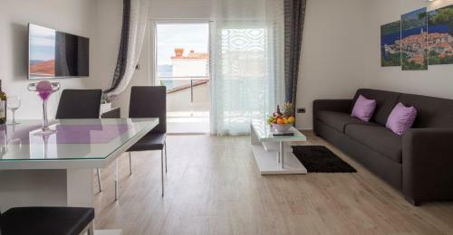 Apartments The Seasons Residence
