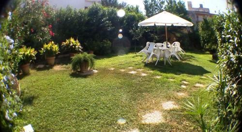 Aeolus Apartments & Studios