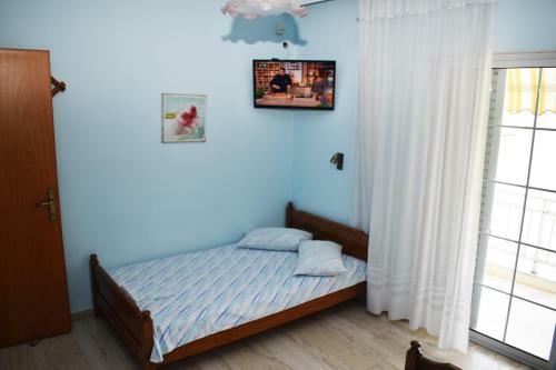 Ainalis Apartments