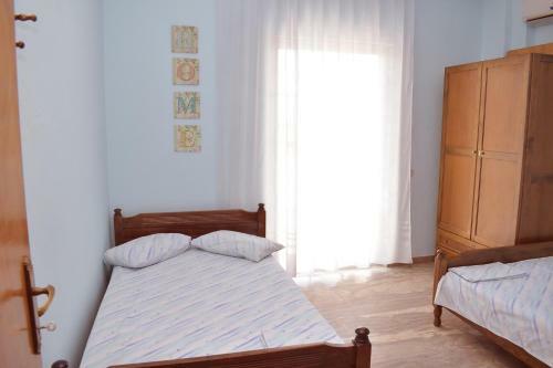 Ainalis Apartments