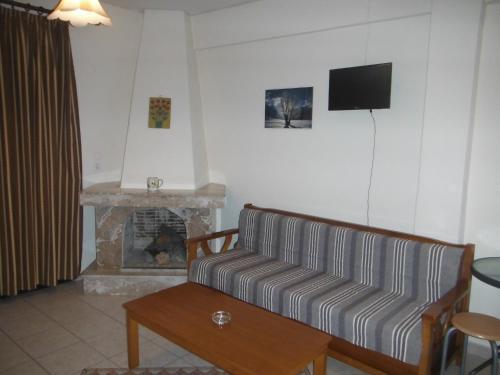 Dimitra's Apartments