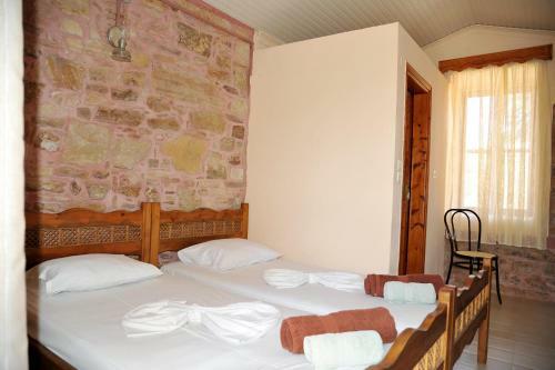 Hostal Topakas House