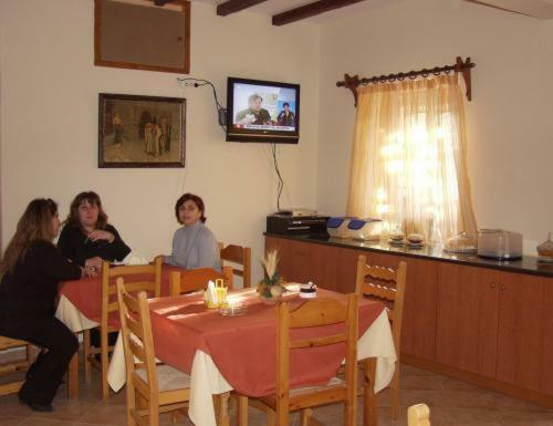 Hostal Manganos Apartments