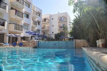 Mariela Aparthotel