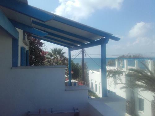 Sea View Studios & Apartments