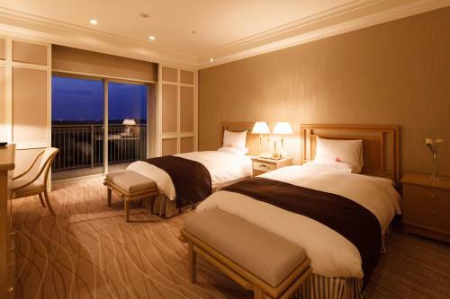 Okura Akademia Park Hotel