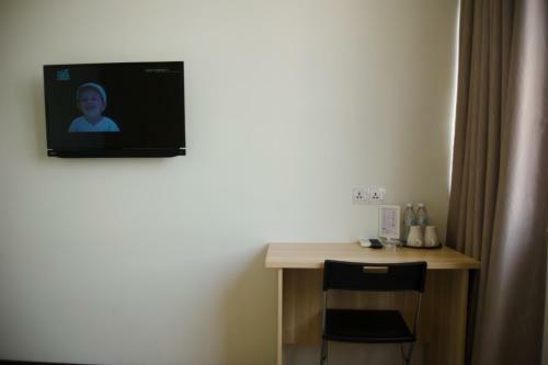 Orange Hotel, Sungai Buloh