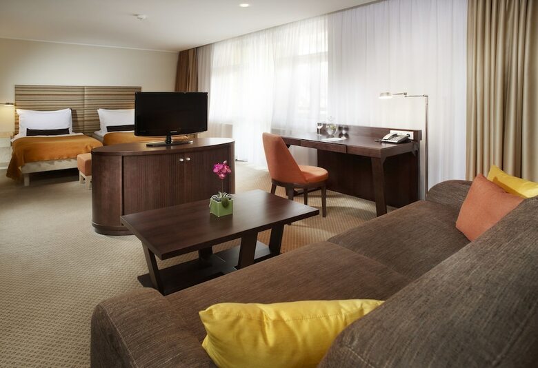 Alwyn Hotel
