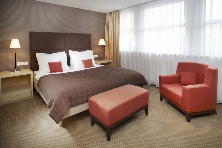 Alwyn Hotel