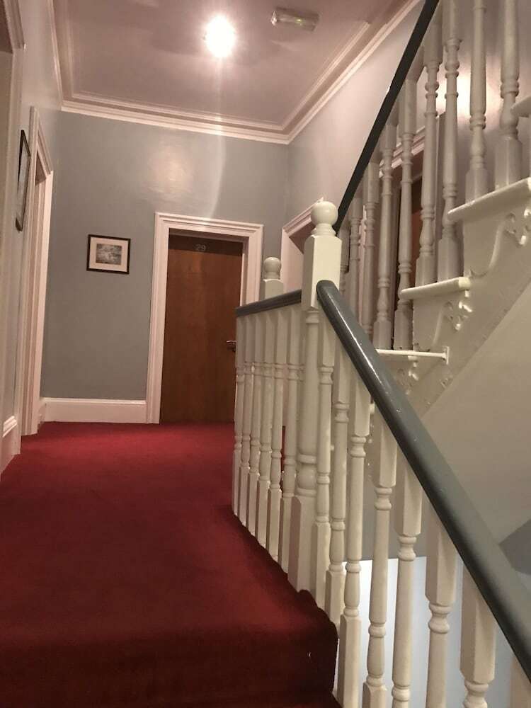 Hotel Clifton House