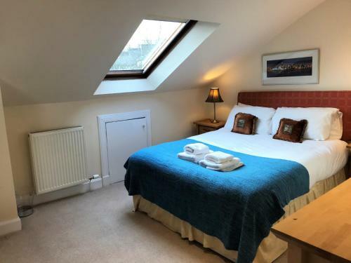 Principal Apartments - West End