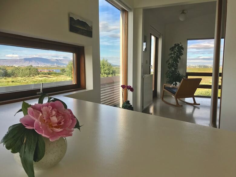Hostal Eyvindarholt Guesthouse