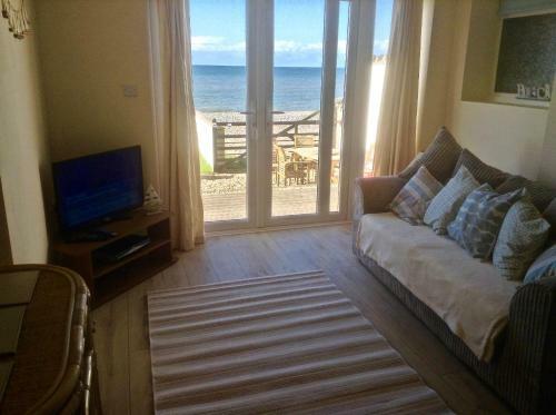 Superb Cintra Beachside Apartments