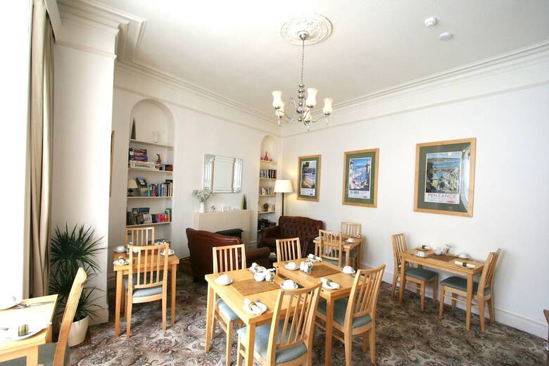Bed & Breakfast Glencree House