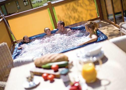 Caddy S Corner Lodges